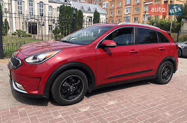 Внедорожник / Кроссовер Kia Niro 2017 в 