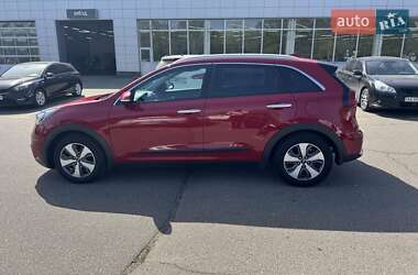 Внедорожник / Кроссовер Kia Niro 2017 в 