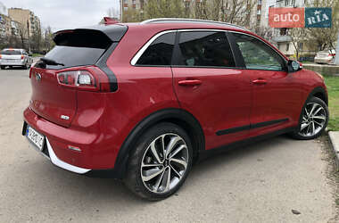 Внедорожник / Кроссовер Kia Niro 2017 в 