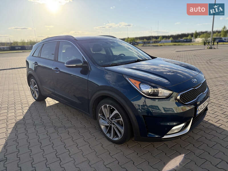 Внедорожник / Кроссовер Kia Niro 2017 в Киеве