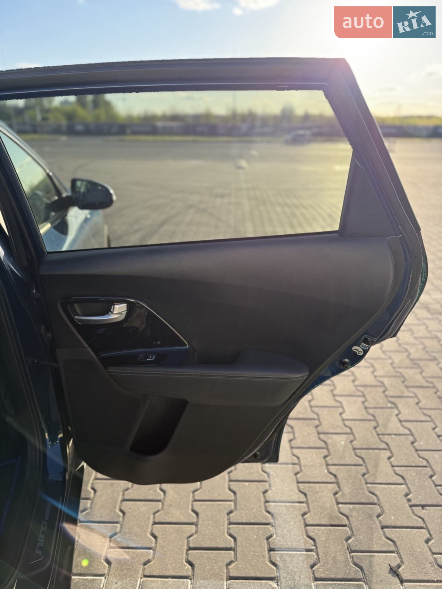 2017 Kia Niro - мініатюра 25