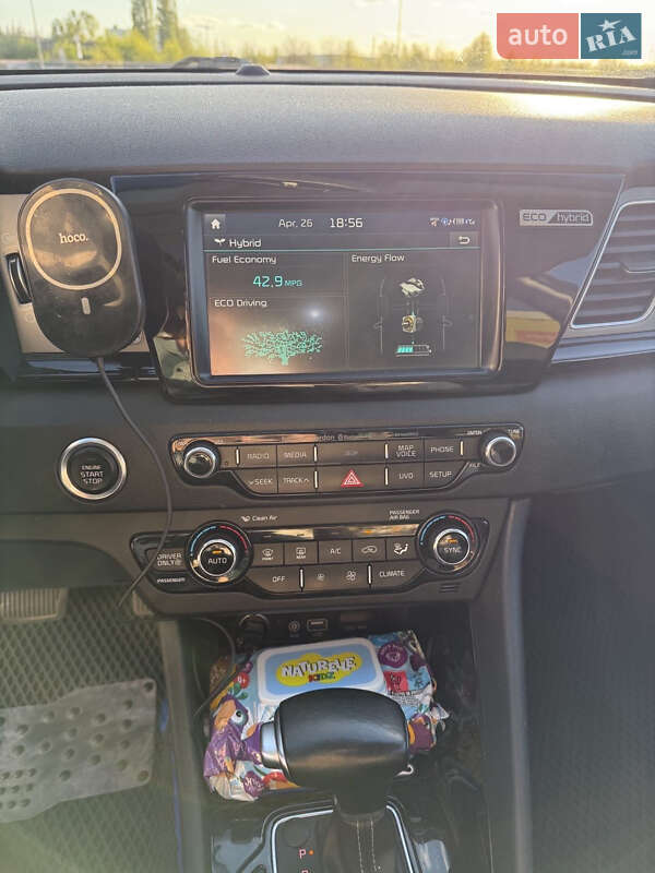 Внедорожник / Кроссовер Kia Niro 2017 в Киеве