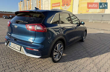 Внедорожник / Кроссовер Kia Niro 2017 в 