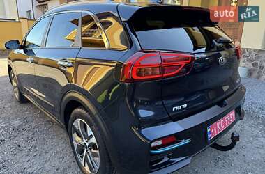 Позашляховик / Кросовер Kia Niro 2021 в 