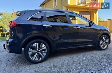 Позашляховик / Кросовер Kia Niro 2021 в 