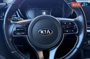Позашляховик / Кросовер Kia Niro 2021 в 