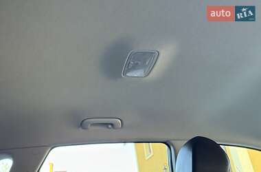 Позашляховик / Кросовер Kia Niro 2021 в 
