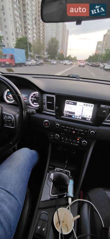 Внедорожник / Кроссовер Kia Niro 2017 в Киеве фото 28 Внедорожник / Кроссовер Kia Niro 2017 в Киеве