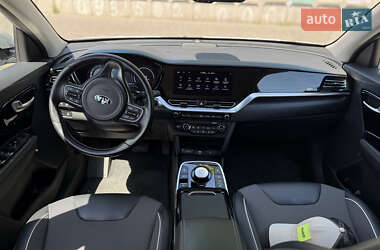Позашляховик / Кросовер Kia Niro 2021 в 