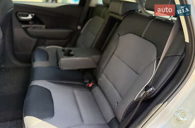 Позашляховик / Кросовер Kia Niro 2021 в 
