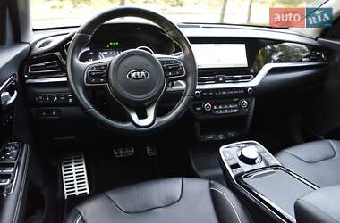 Позашляховик / Кросовер Kia Niro 2021 в 
