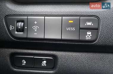 Внедорожник / Кроссовер Kia Niro 2021 в 