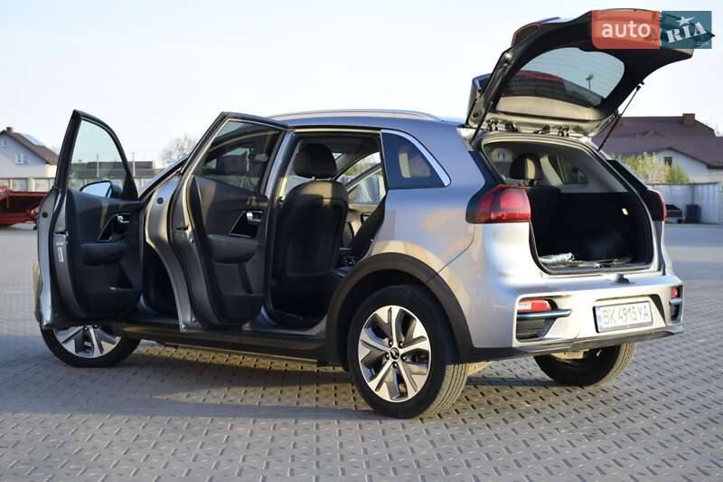 Внедорожник / Кроссовер Kia Niro 2022 в Ровно