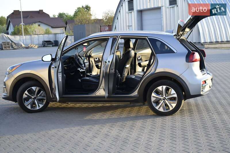 Внедорожник / Кроссовер Kia Niro 2022 в Ровно