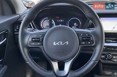 Внедорожник / Кроссовер Kia Niro 2021 в 