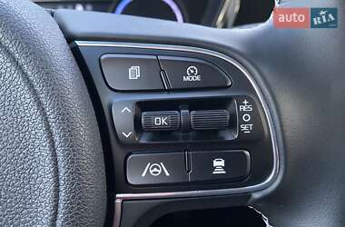 Внедорожник / Кроссовер Kia Niro 2021 в 