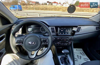 Внедорожник / Кроссовер Kia Niro 2018 в 