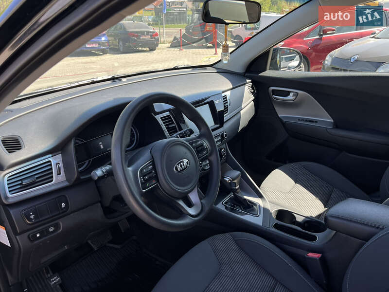 Внедорожник / Кроссовер Kia Niro 2016 в Львове