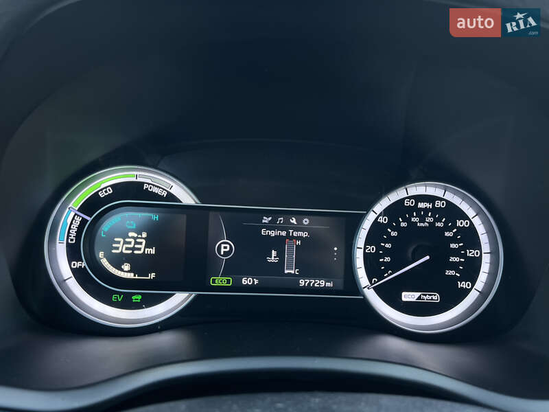 Внедорожник / Кроссовер Kia Niro 2016 в Львове