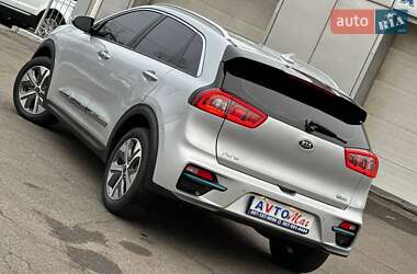 Позашляховик / Кросовер Kia Niro 2019 в 