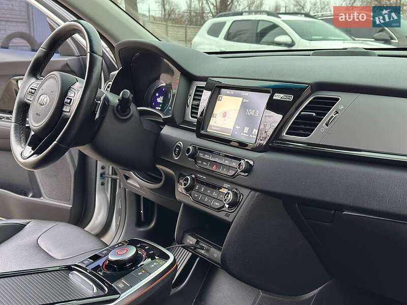 Позашляховик / Кросовер Kia Niro 2019 в Кривому Розі