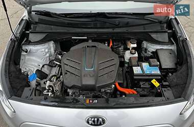Позашляховик / Кросовер Kia Niro 2019 в 
