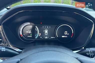 Позашляховик / Кросовер Kia Niro 2020 в 
