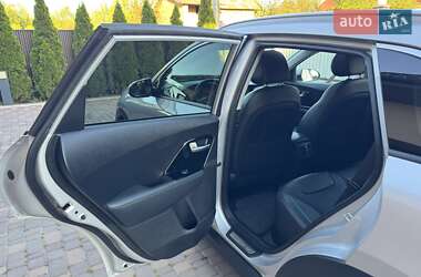 Позашляховик / Кросовер Kia Niro 2020 в 