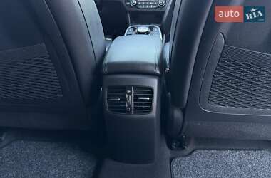 Позашляховик / Кросовер Kia Niro 2020 в 