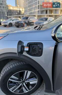 Внедорожник / Кроссовер Kia Niro 2022 в 