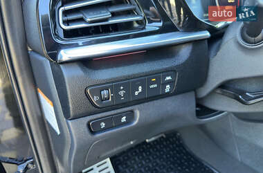 Позашляховик / Кросовер Kia Niro 2022 в 