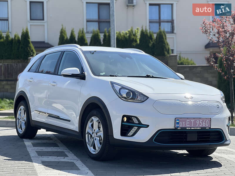 Позашляховик / Кросовер Kia Niro 2019 в 