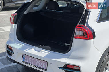 Позашляховик / Кросовер Kia Niro 2019 в 