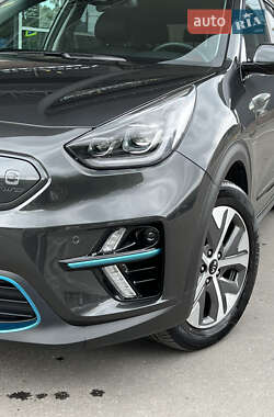 Позашляховик / Кросовер Kia Niro 2021 в 