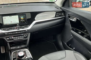 Позашляховик / Кросовер Kia Niro 2021 в 