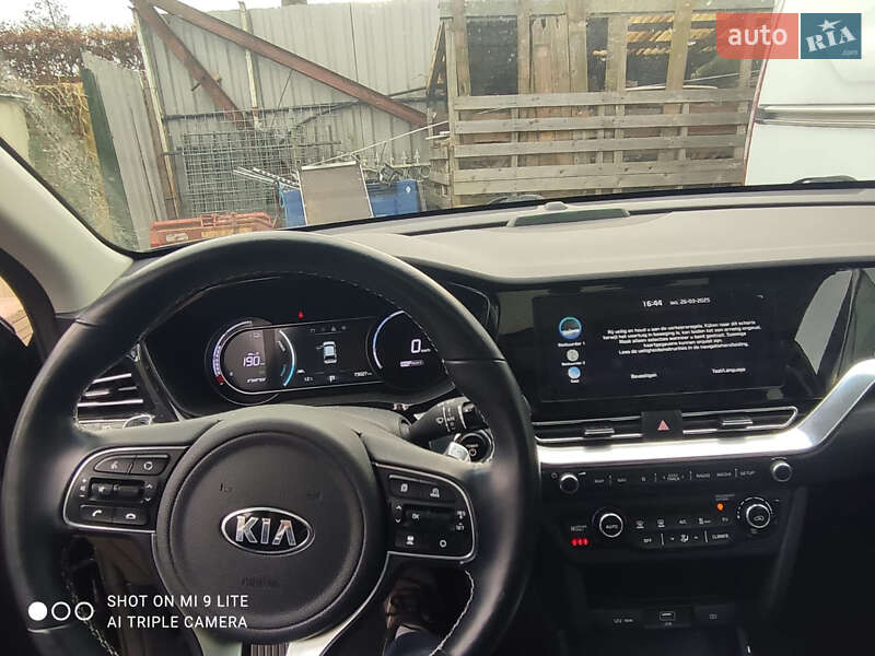 Позашляховик / Кросовер Kia Niro 2021 в Львові