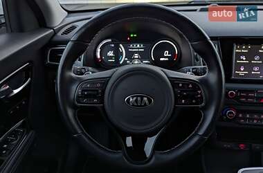 Позашляховик / Кросовер Kia Niro 2020 в 