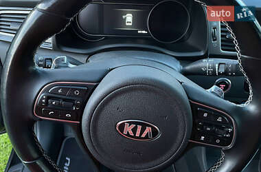 Внедорожник / Кроссовер Kia Niro 2019 в 
