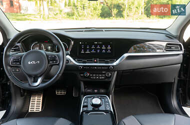 Позашляховик / Кросовер Kia Niro 2021 в 