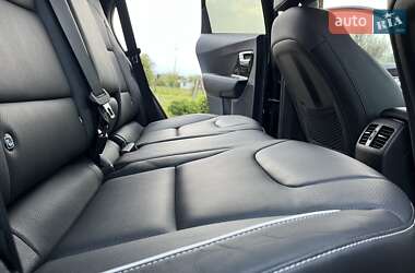 Позашляховик / Кросовер Kia Niro 2019 в 