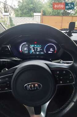 Внедорожник / Кроссовер Kia Niro 2020 в 