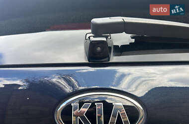 Внедорожник / Кроссовер Kia Niro 2020 в 