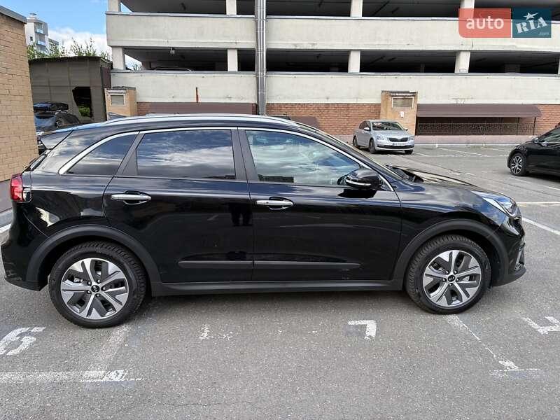 Внедорожник / Кроссовер Kia Niro 2020 в Киеве