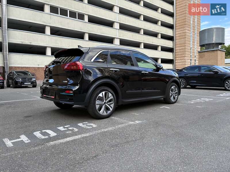 Внедорожник / Кроссовер Kia Niro 2020 в Киеве