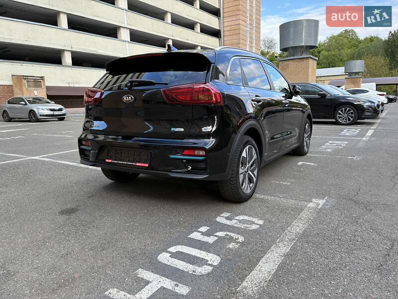 Внедорожник / Кроссовер Kia Niro 2020 в Киеве