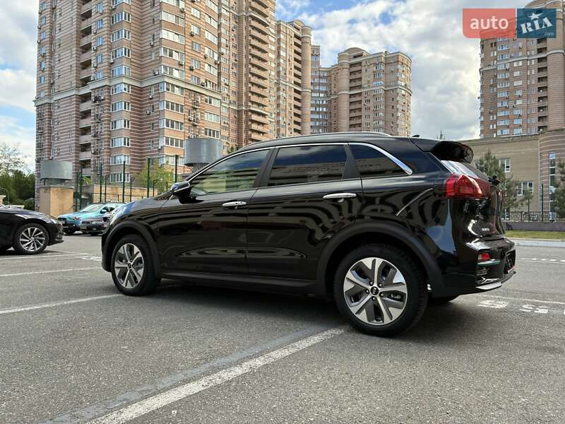 Внедорожник / Кроссовер Kia Niro 2020 в Киеве