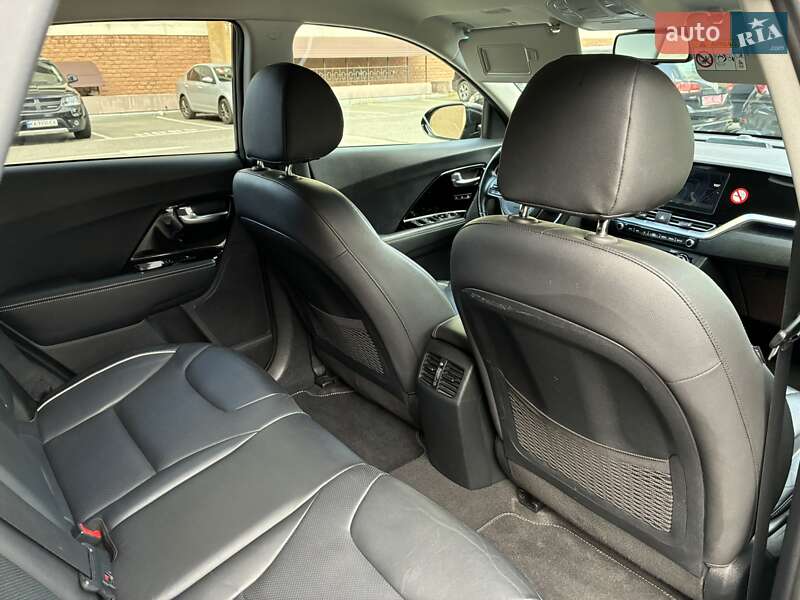 Внедорожник / Кроссовер Kia Niro 2020 в Киеве
