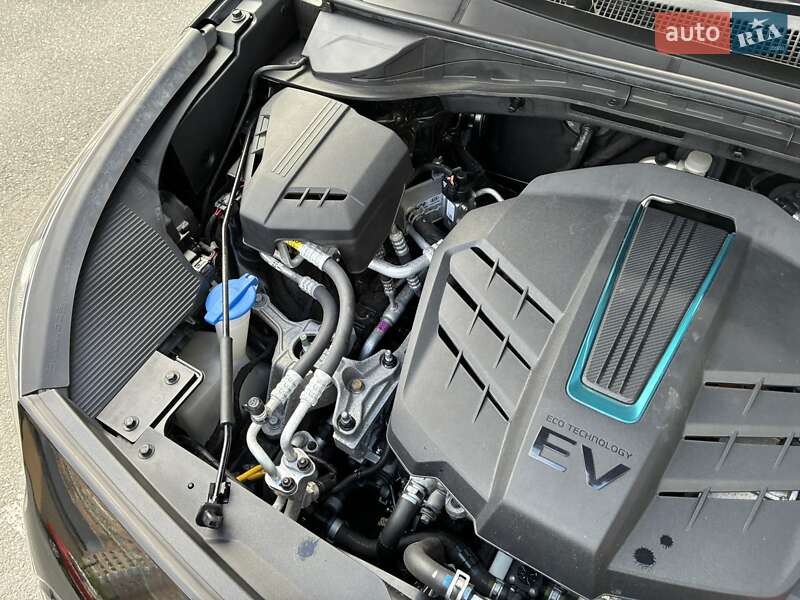 Внедорожник / Кроссовер Kia Niro 2020 в Киеве