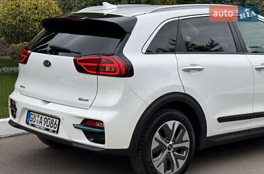 Позашляховик / Кросовер Kia Niro 2021 в 