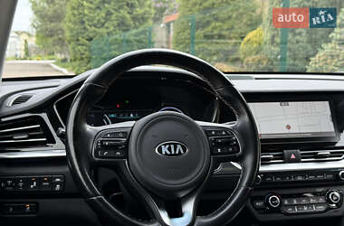 Позашляховик / Кросовер Kia Niro 2021 в 